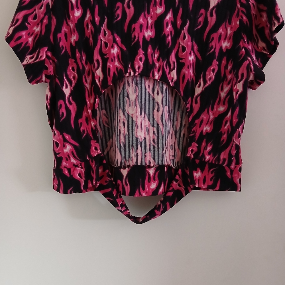 NWT Riley&James Hot Pink Flames Ribber Topped. - Picture 4 of 4